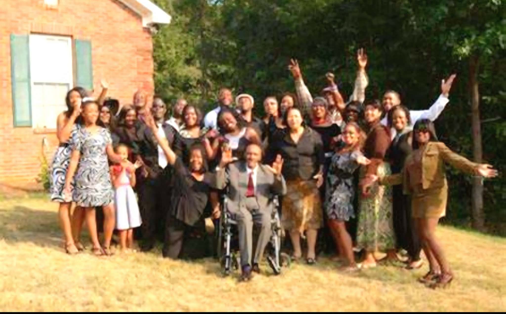 Lamont’s Family and Friends Reunion Website